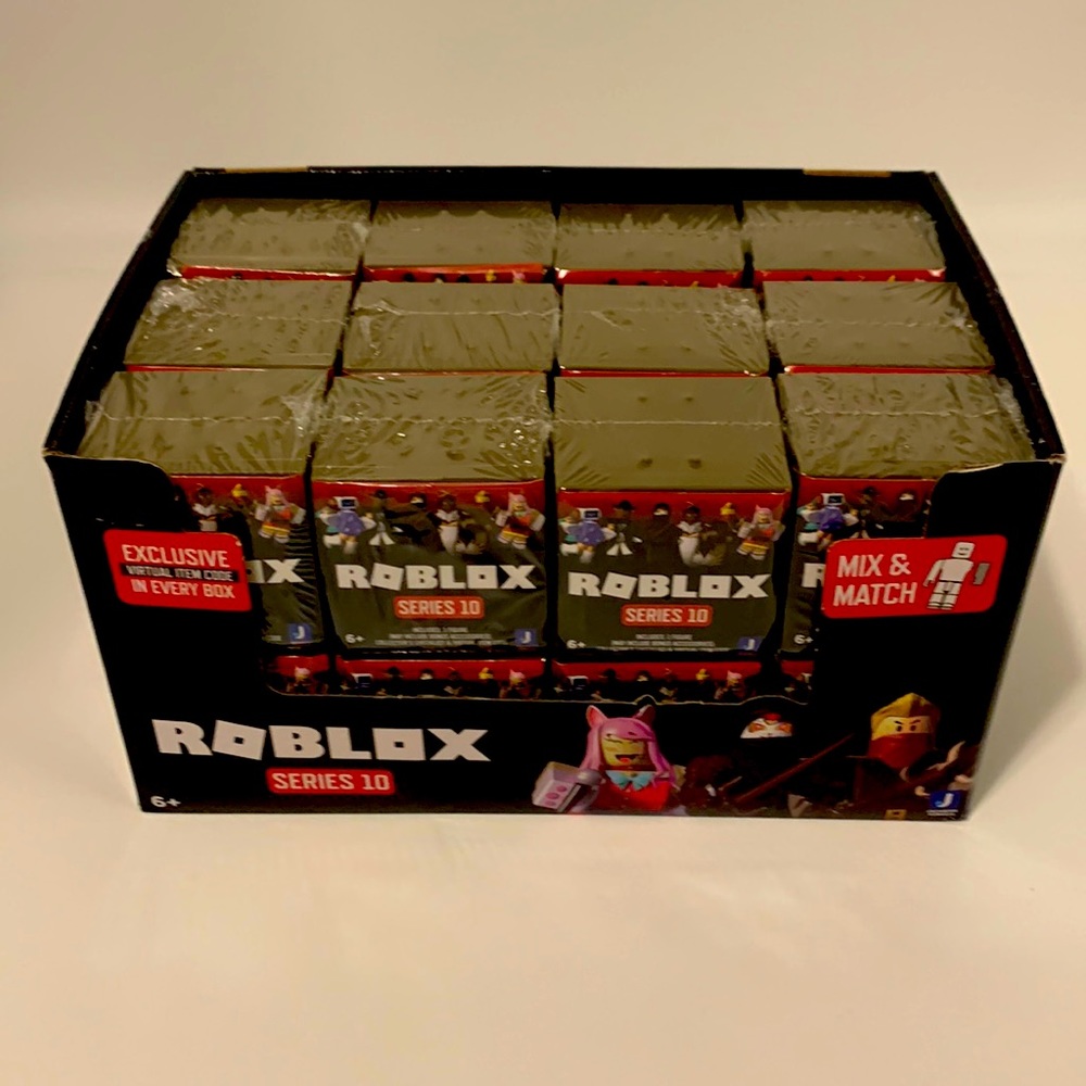 Roblox Action Collection Series 10 Mystery Figures display box of 24 new sealed